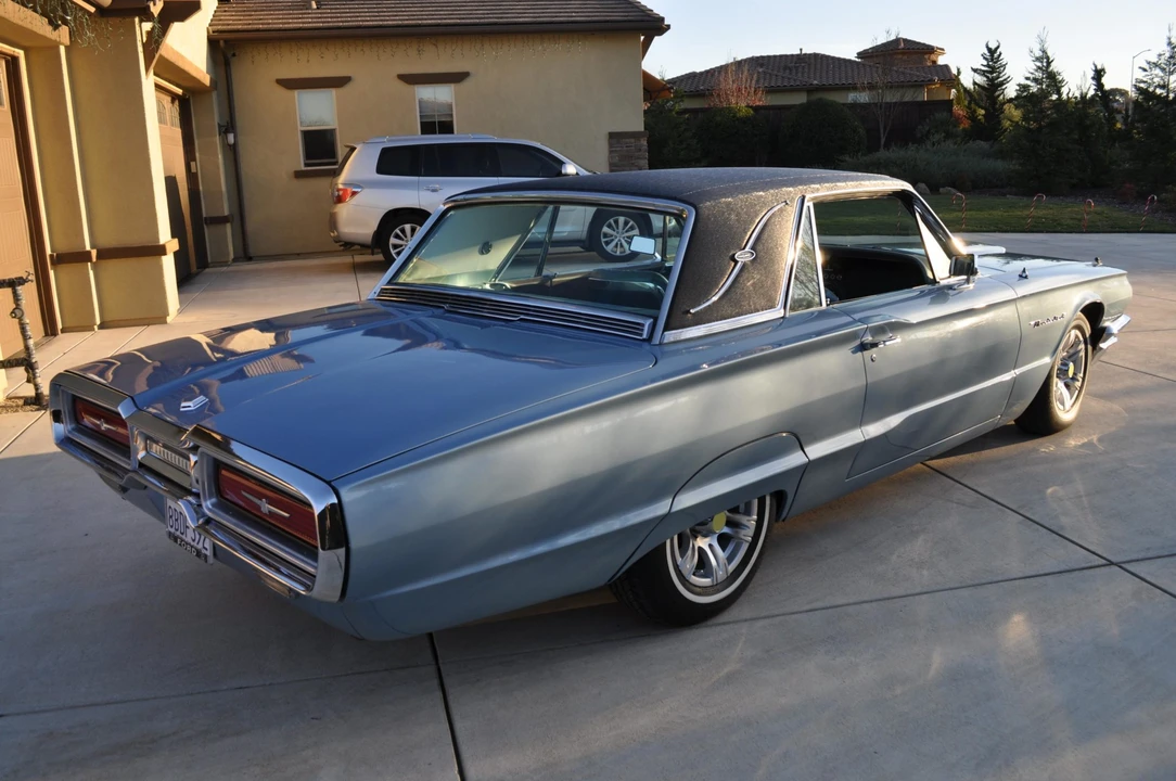 1964 Ford Thunderbird 4th Gen - Image 17 of 31
