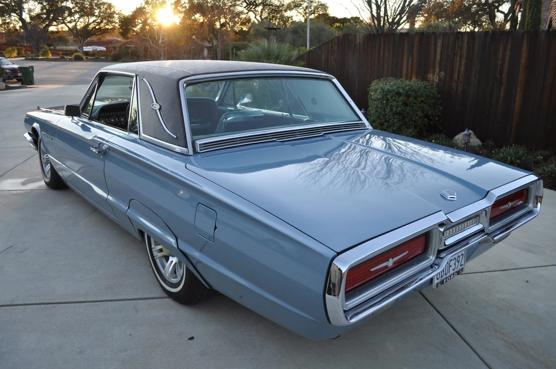 1964 Ford Thunderbird 4th Gen - Image 10 of 31