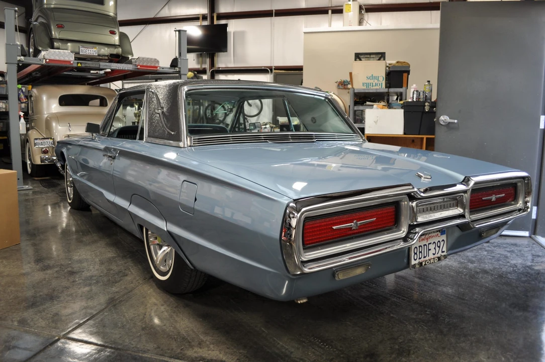 1964 Ford Thunderbird 4th Gen - Image 11 of 31