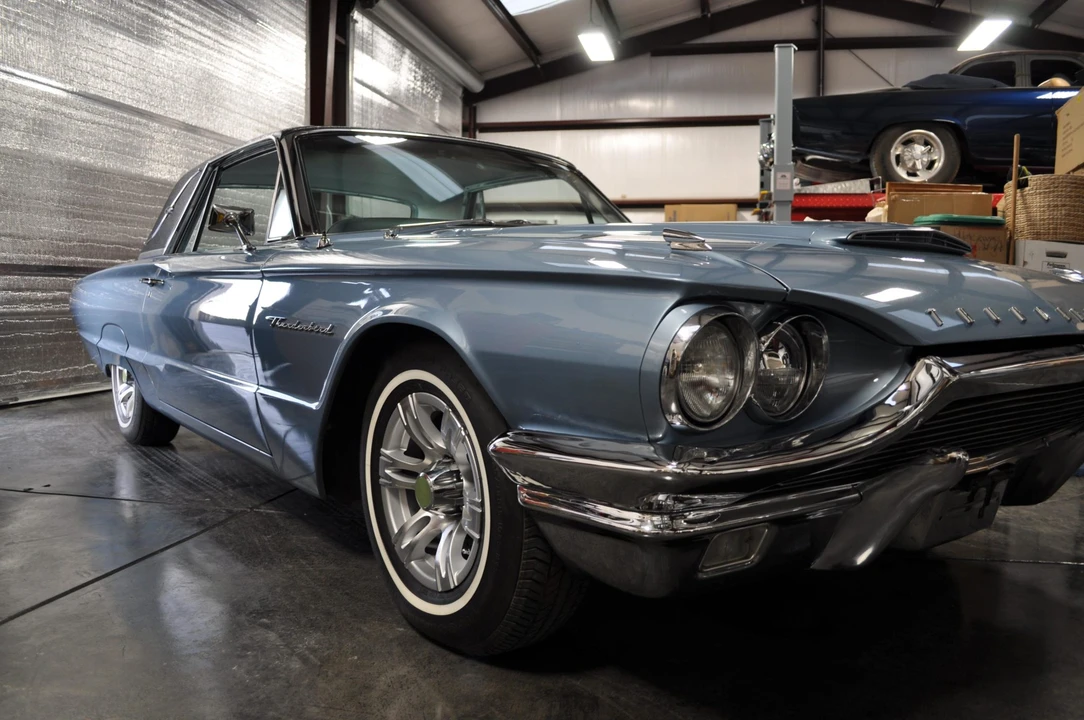1964 Ford Thunderbird 4th Gen - Image 23 of 31