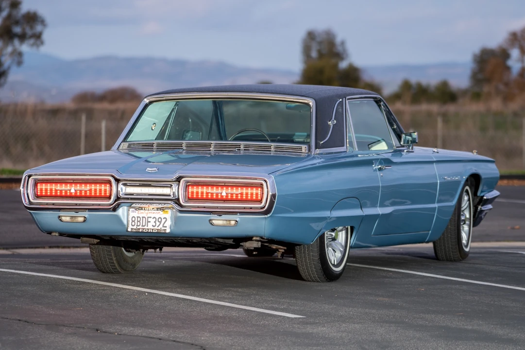 1964 Ford Thunderbird 4th Gen - Image 15 of 31