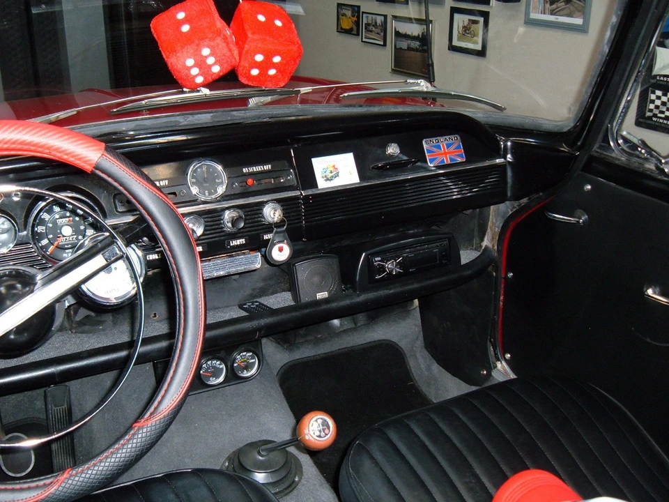 1964 Hillman - Image 31 of 31
