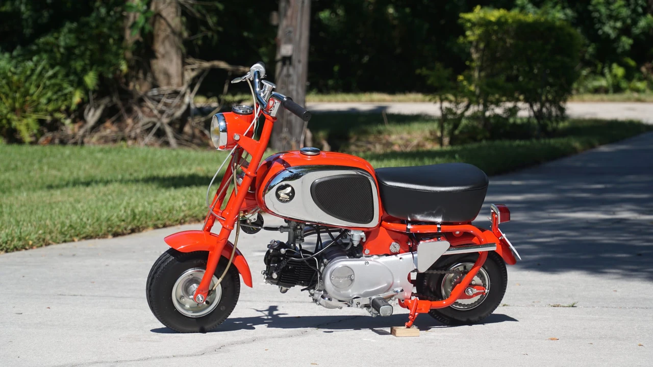 1964 Honda Motorcycles - Image 13 of 31
