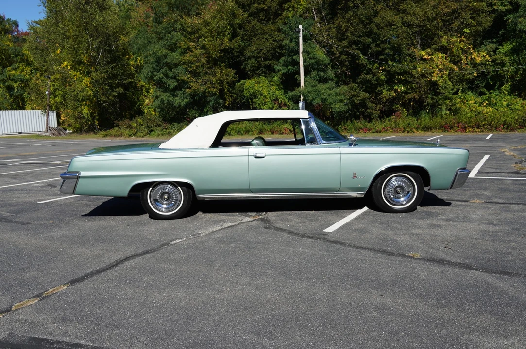 1964 Chrysler Imperial 2nd Gen - Image 21 of 31