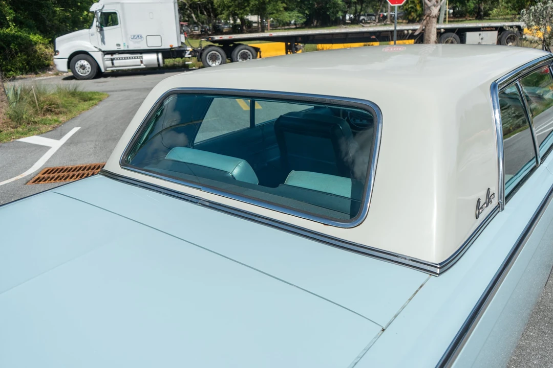 1964 Chrysler Imperial 2nd Gen - Image 30 of 31