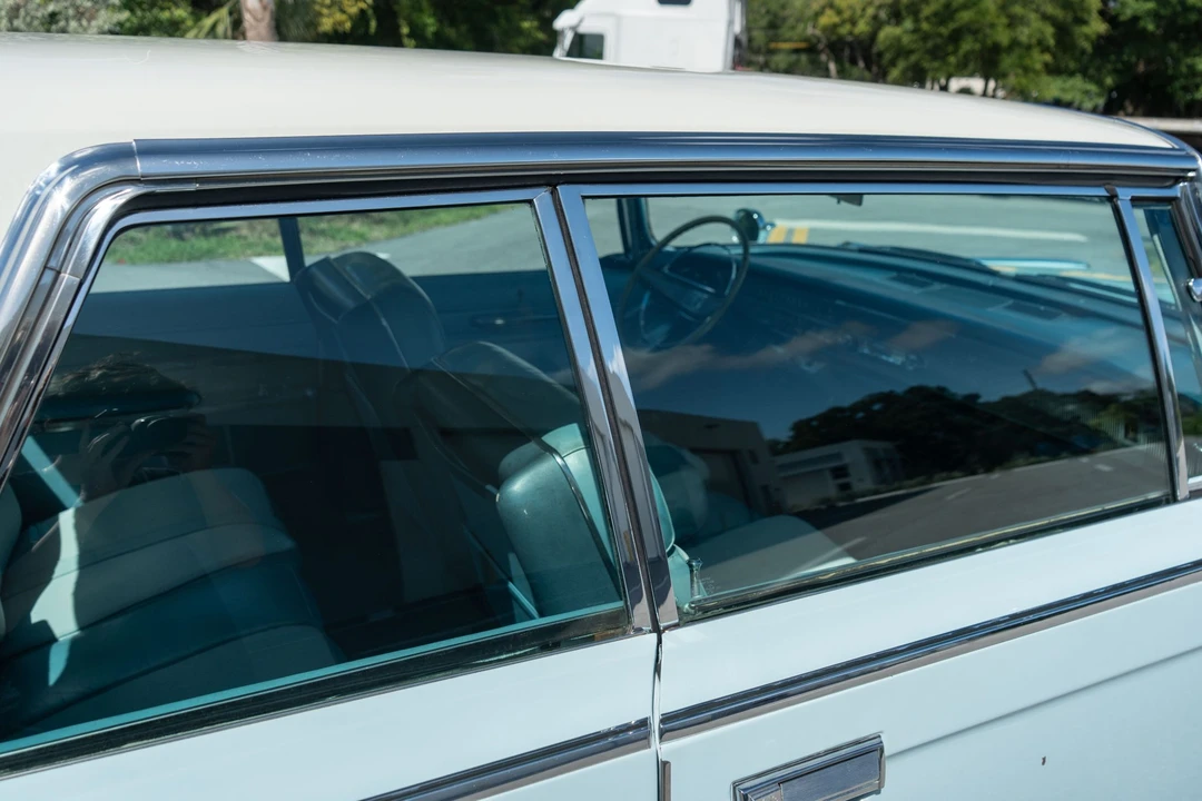 1964 Chrysler Imperial 2nd Gen - Image 27 of 31