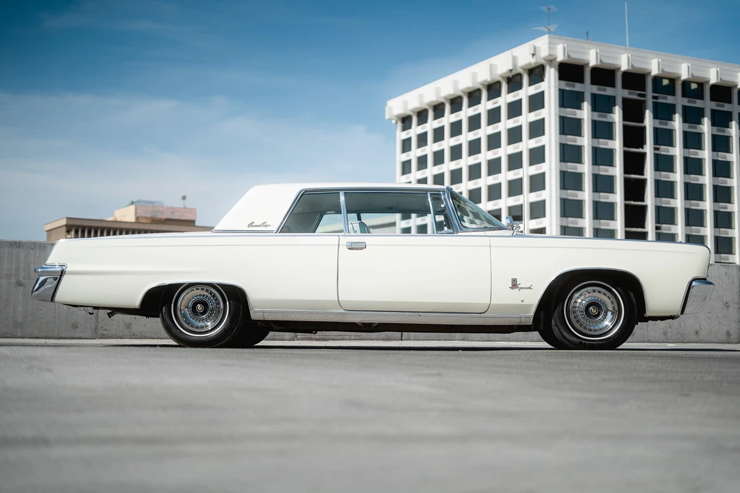 1964 Chrysler Imperial 2nd Gen - Image 10 of 31
