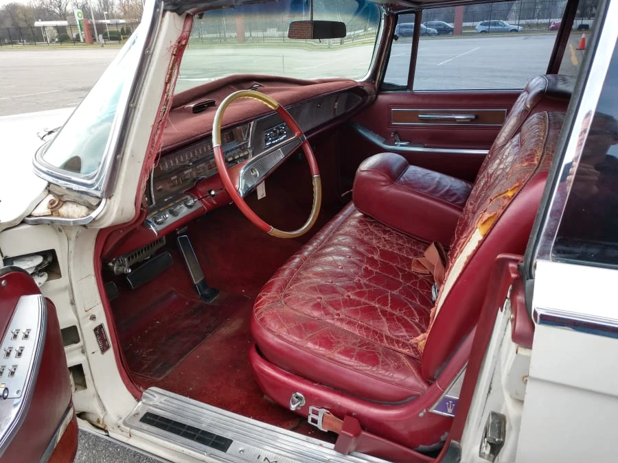 1964 Imperial LeBaron - Image 2 of 4