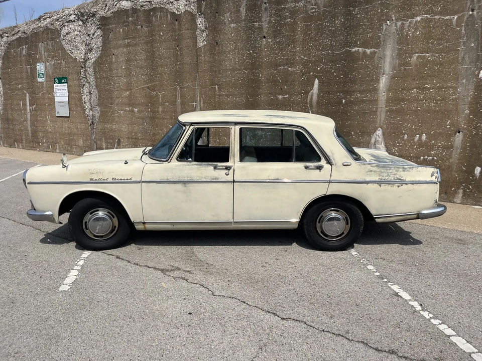 1964 Isuzu - Image 7 of 31