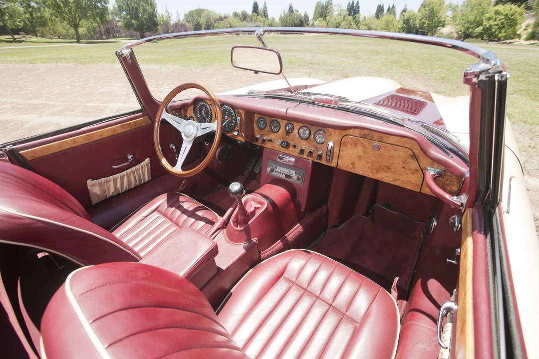1964 Jaguar E-Type Series 1 - Image 17 of 31