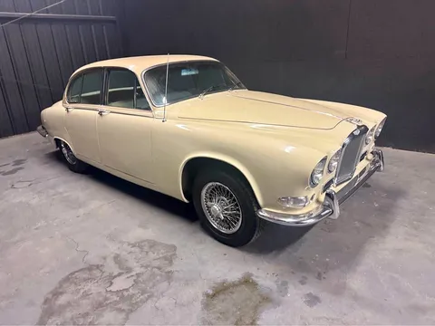 1964 Jaguar 420