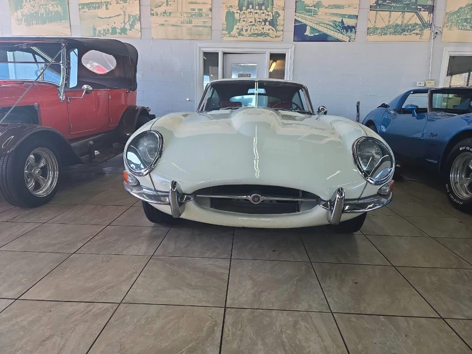 1964 Jaguar E-Type Series 1 - Image 4 of 18