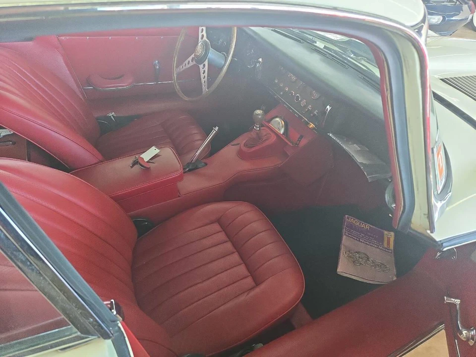 1964 Jaguar E-Type Series 1 - Image 16 of 18