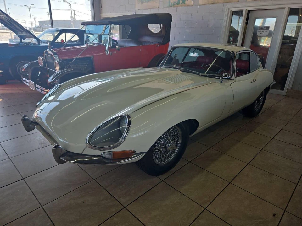 1964 Jaguar E-Type Series 1 - Image 2 of 18