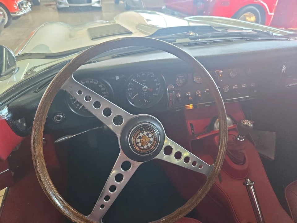 1964 Jaguar E-Type Series 1 - Image 17 of 18