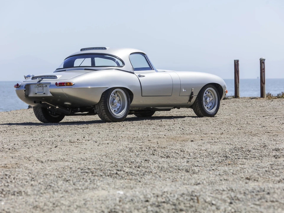 1964 Jaguar E-Type Lightweight - Image 23 of 31