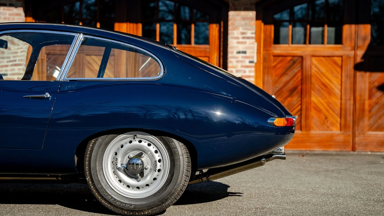1964 Jaguar E-Type Series 1 - Image 29 of 31