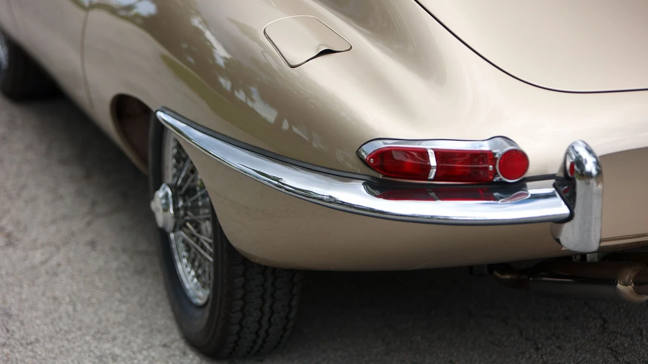 1964 Jaguar E-Type Series 1 - Image 24 of 31