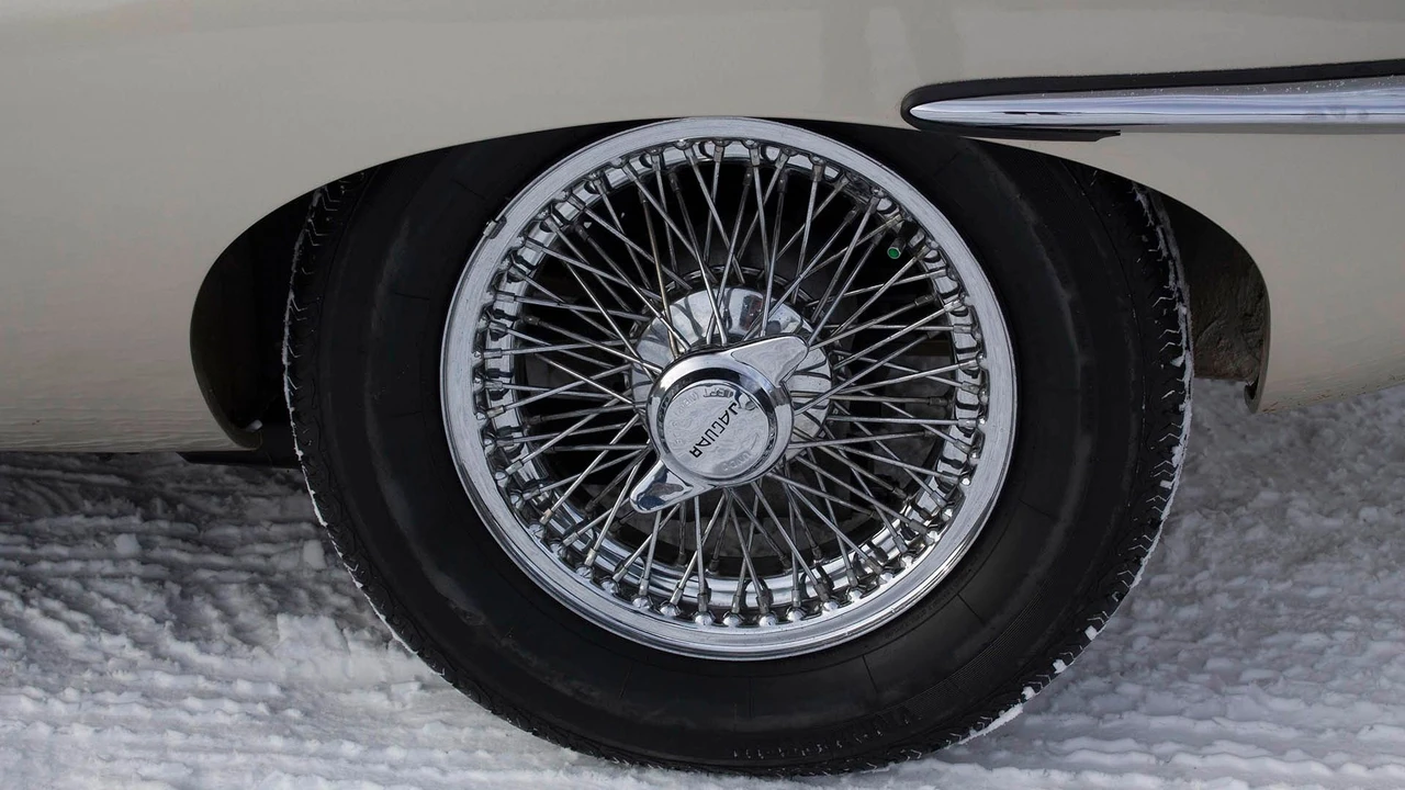1964 Jaguar E-Type Series 1 - Image 25 of 31
