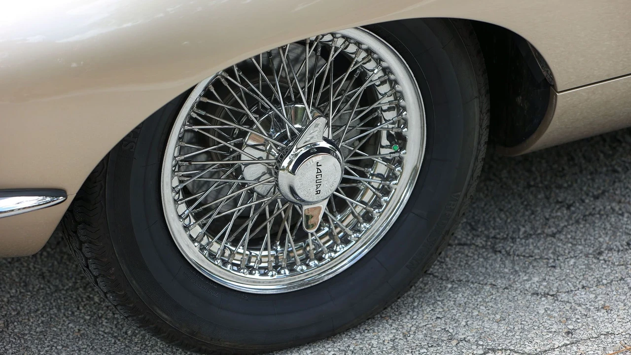 1964 Jaguar E-Type Series 1 - Image 22 of 31