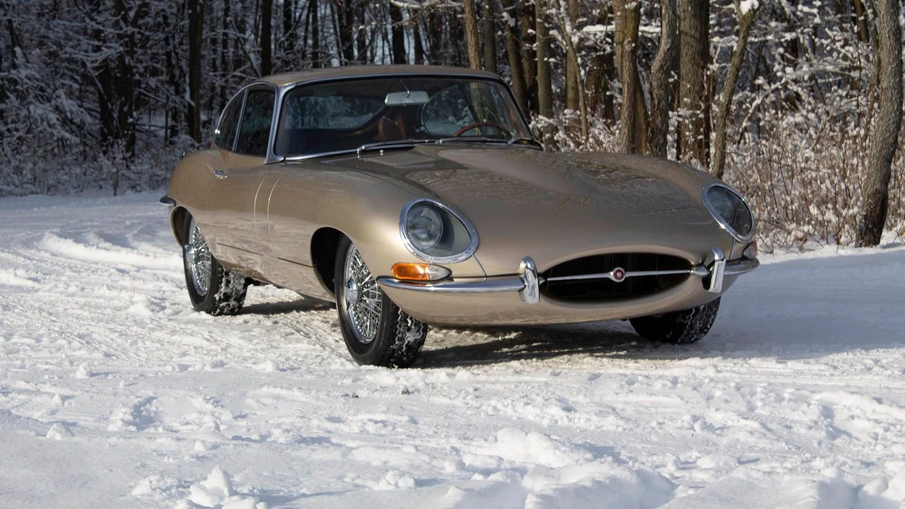 1964 Jaguar E-Type Series 1 - Image 16 of 31