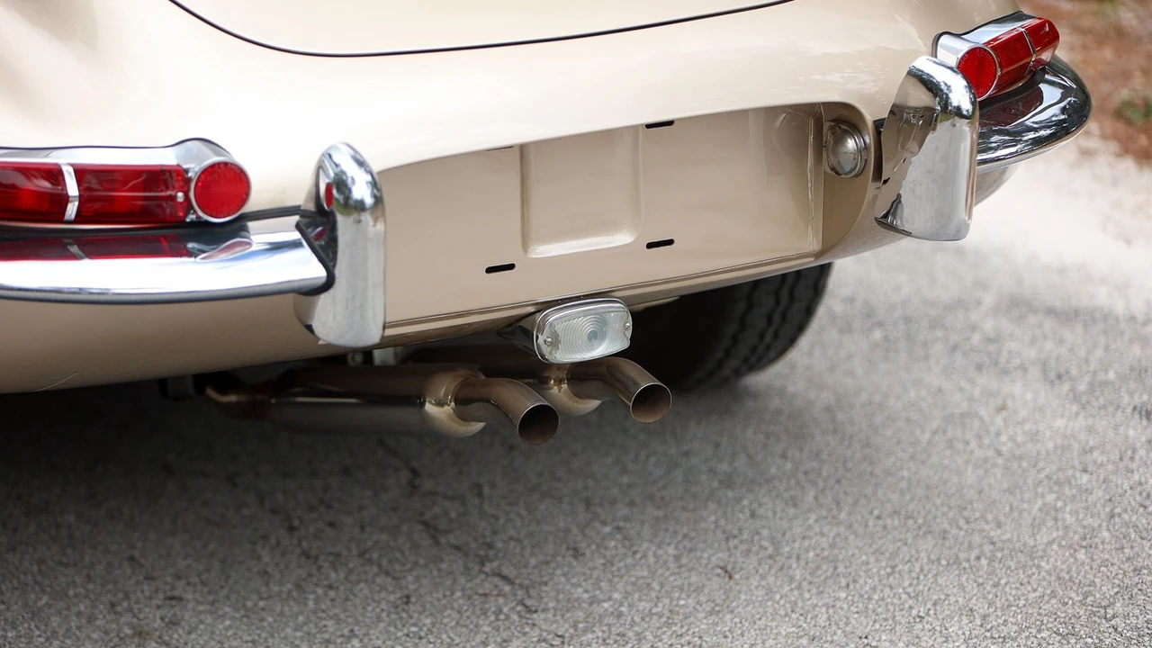 1964 Jaguar E-Type Series 1 - Image 25 of 31