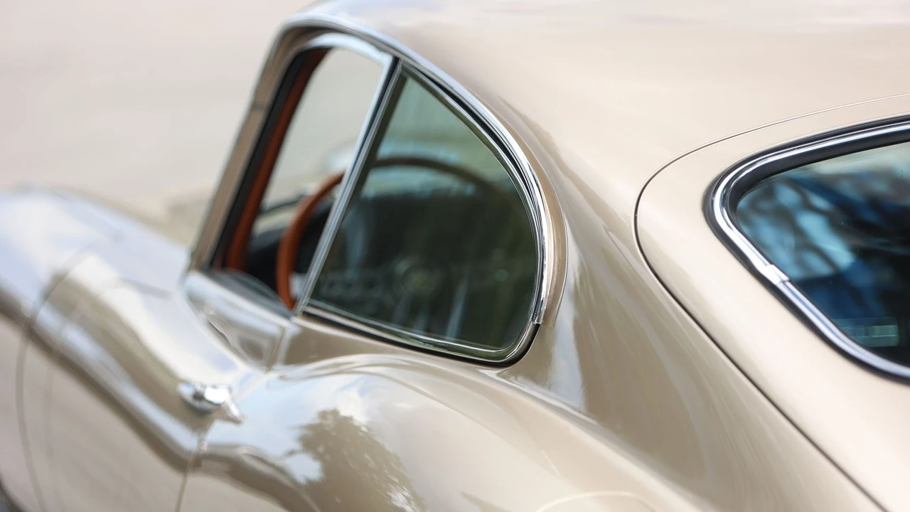 1964 Jaguar E-Type Series 1 - Image 23 of 31