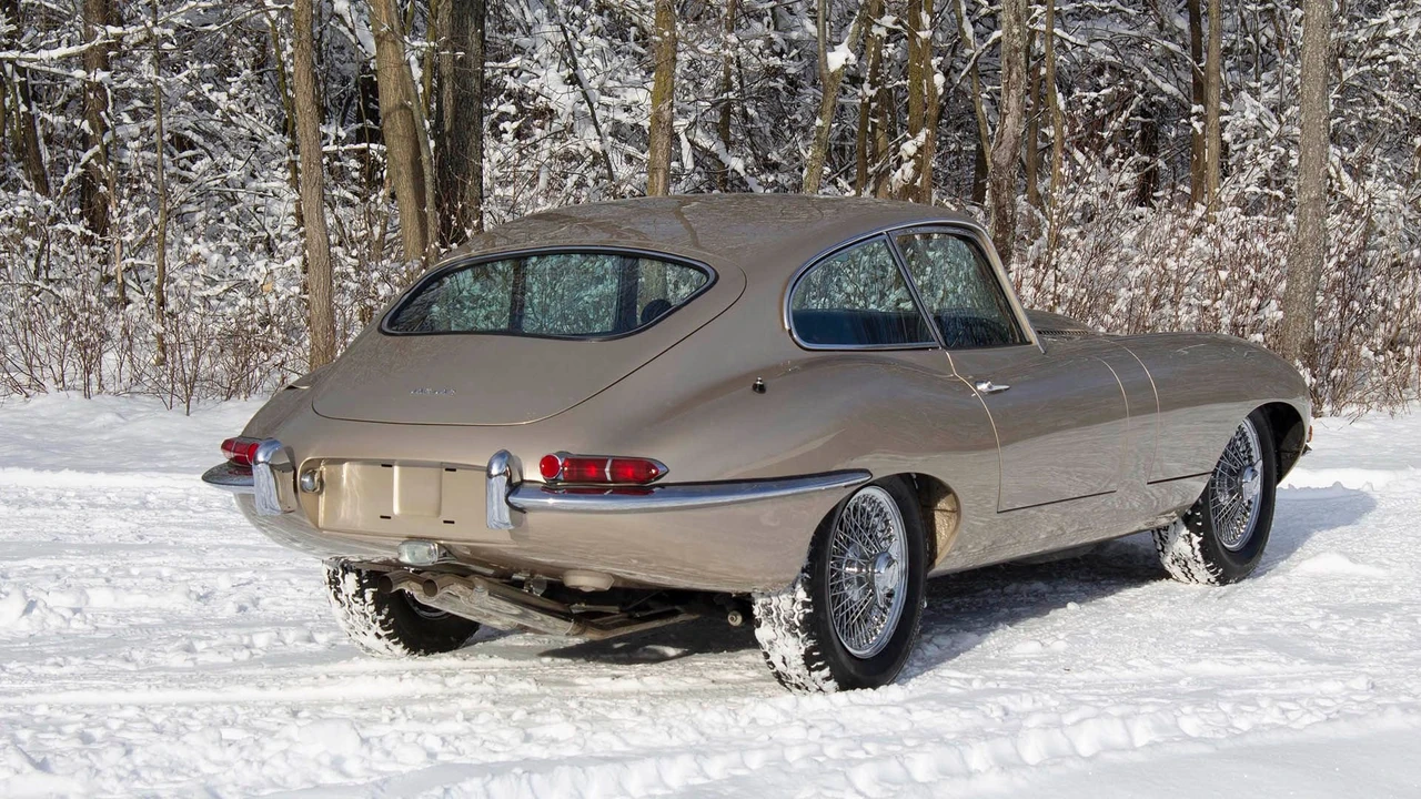 1964 Jaguar E-Type Series 1 - Image 17 of 31