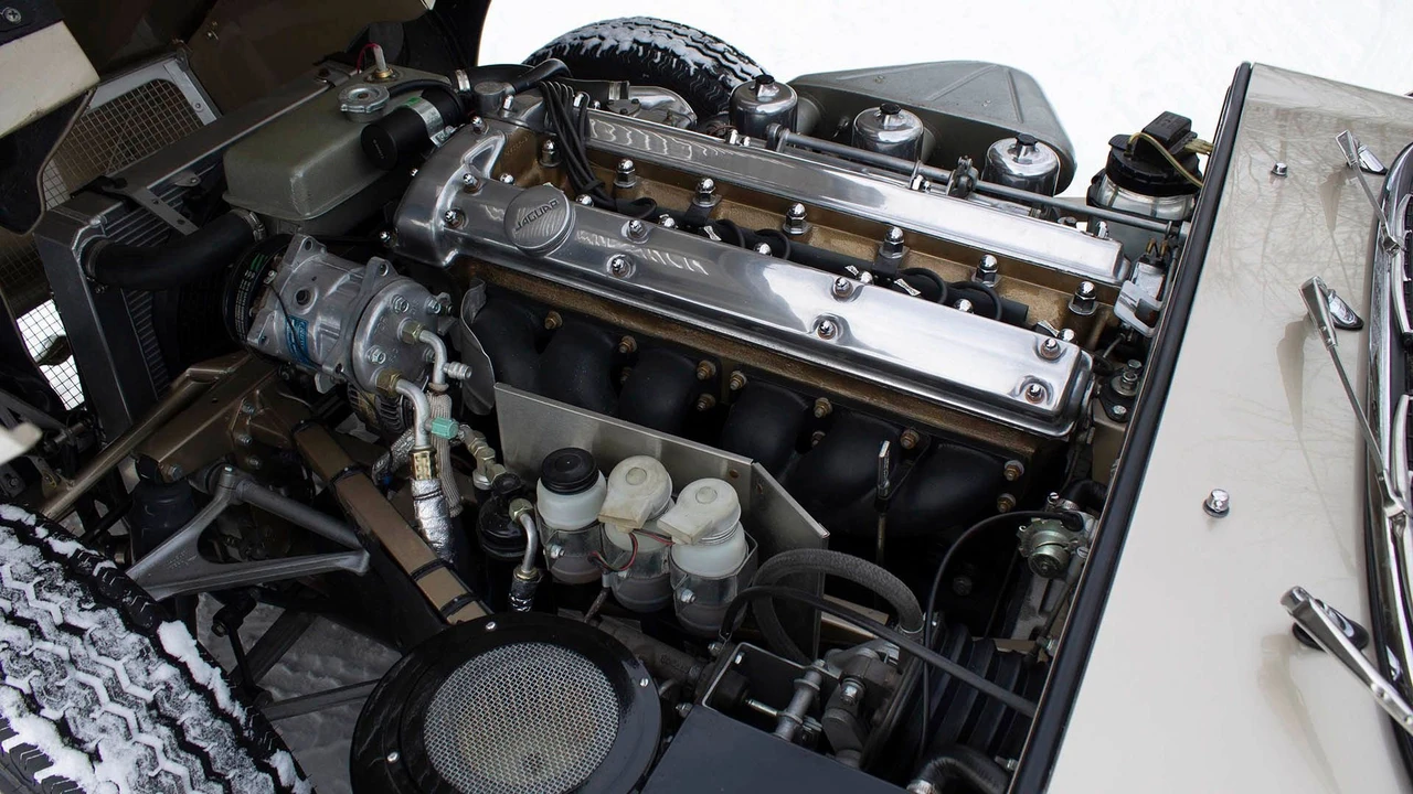 1964 Jaguar E-Type Series 1 - Image 6 of 31