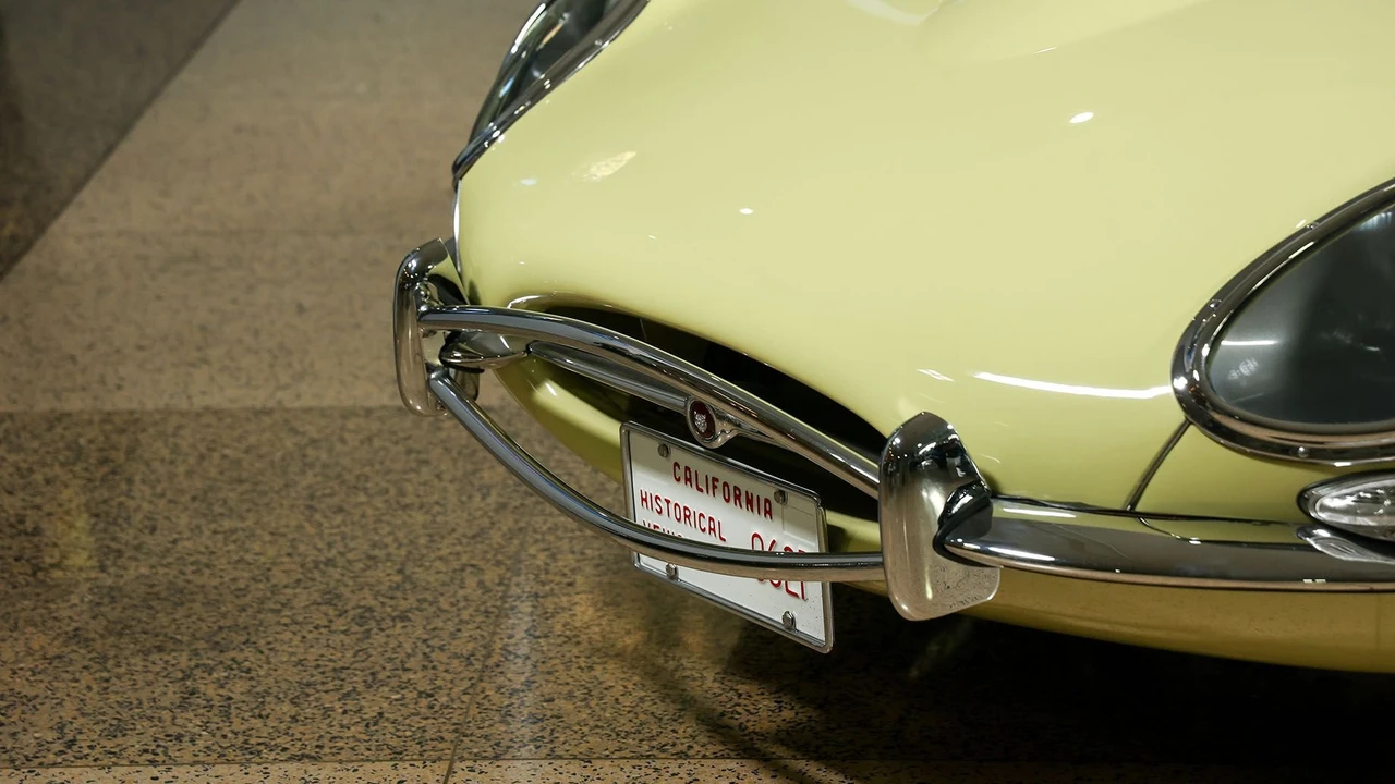 1964 Jaguar E-Type Series 1 - Image 13 of 31