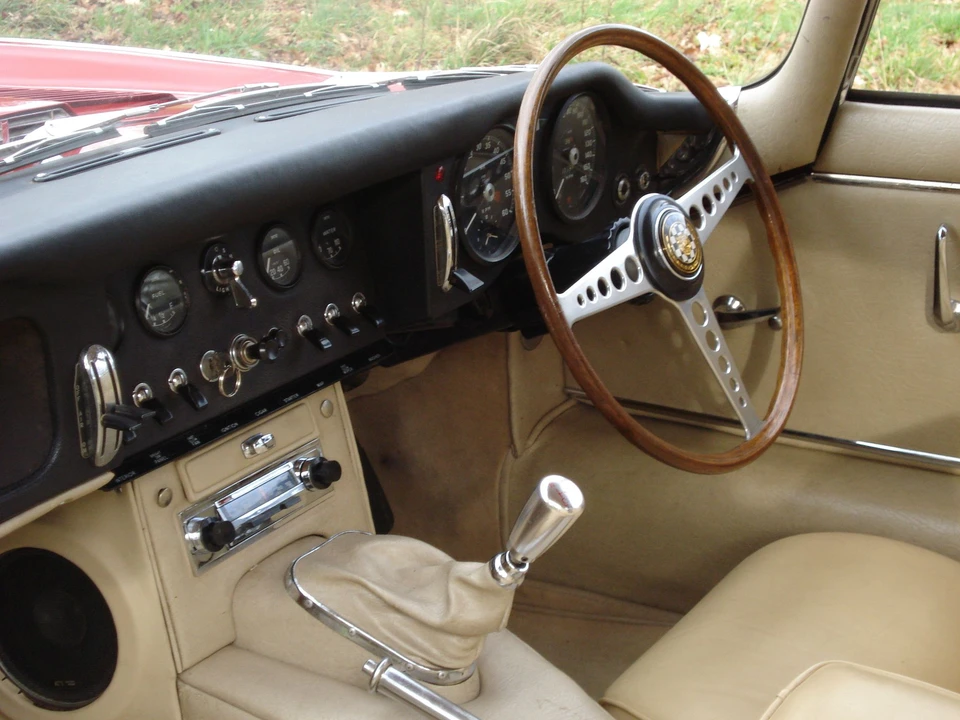 1964 Jaguar E-Type Series 1 - Image 7 of 9