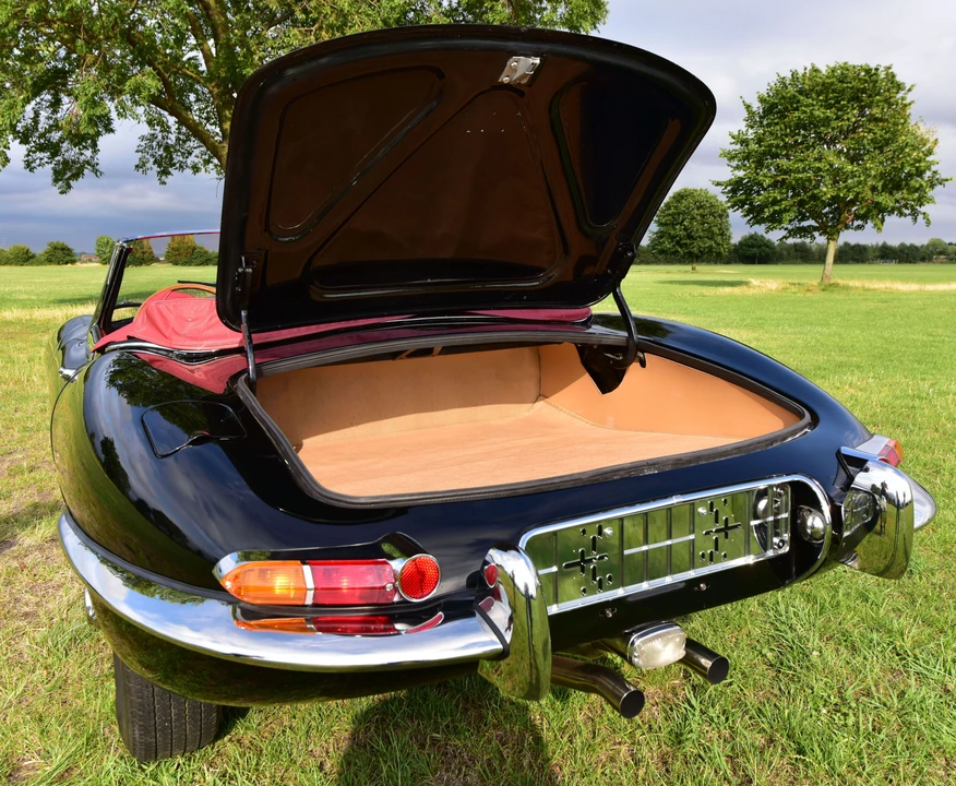 1964 Jaguar E-Type Series 1 - Image 14 of 27