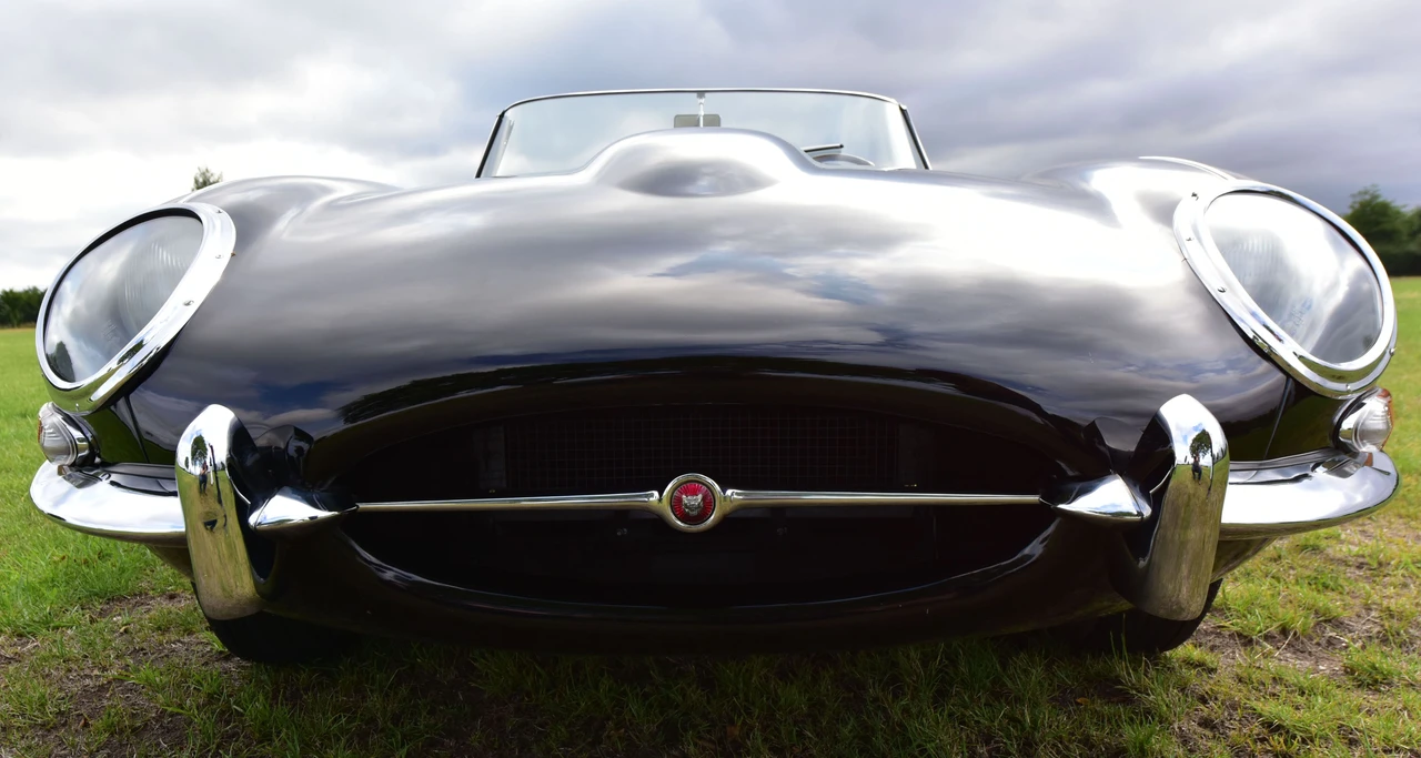 1964 Jaguar E-Type Series 1 - Image 19 of 27