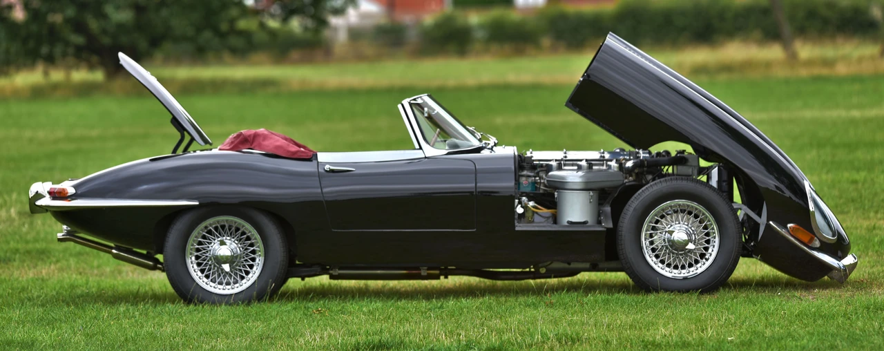 1964 Jaguar E-Type Series 1 - Image 9 of 27
