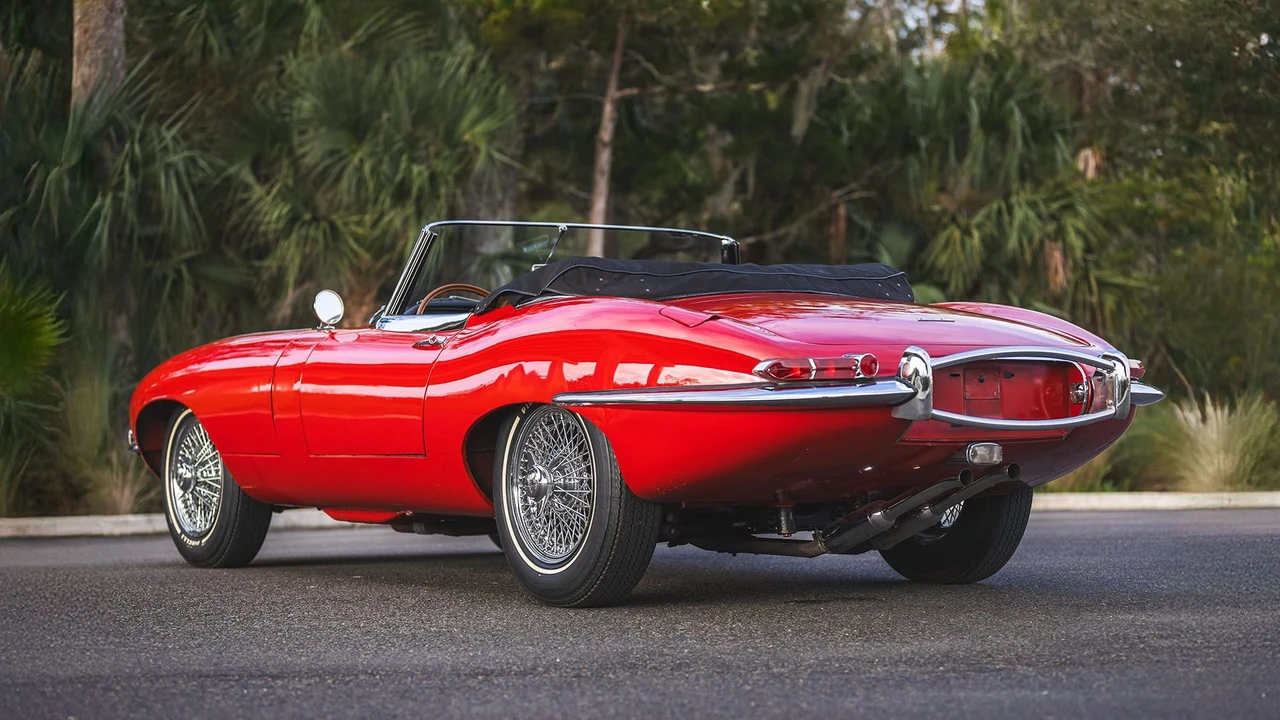 1964 Jaguar E-Type Series 1 - Image 2 of 31