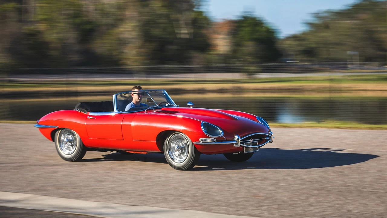 1964 Jaguar E-Type Series 1 - Image 25 of 31