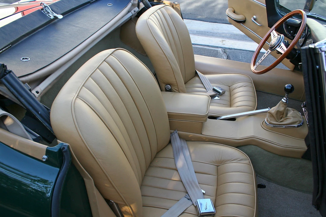 1964 Jaguar E-Type Series 1 - Image 2 of 5