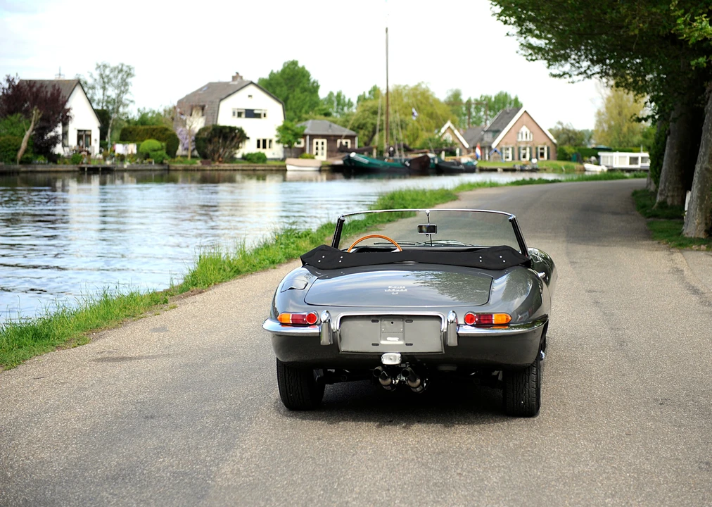 1964 Jaguar E-Type Series 1 - Image 8 of 15