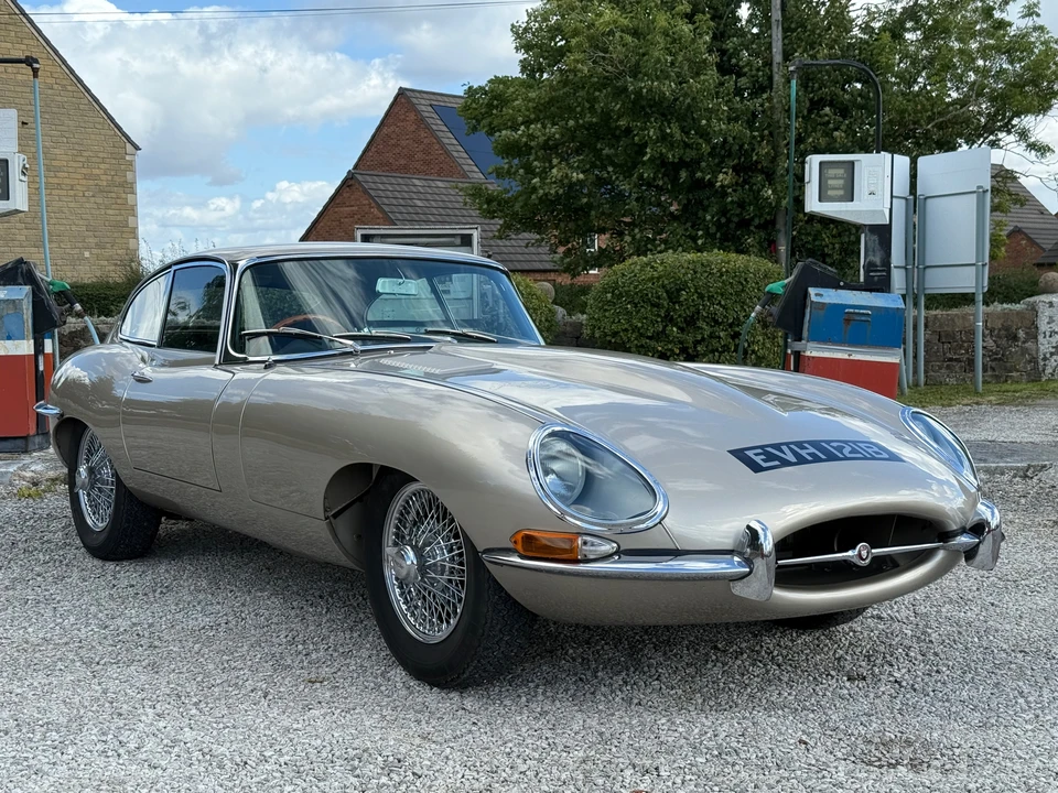 1964 Jaguar E-Type Series 1 - Image 9 of 16