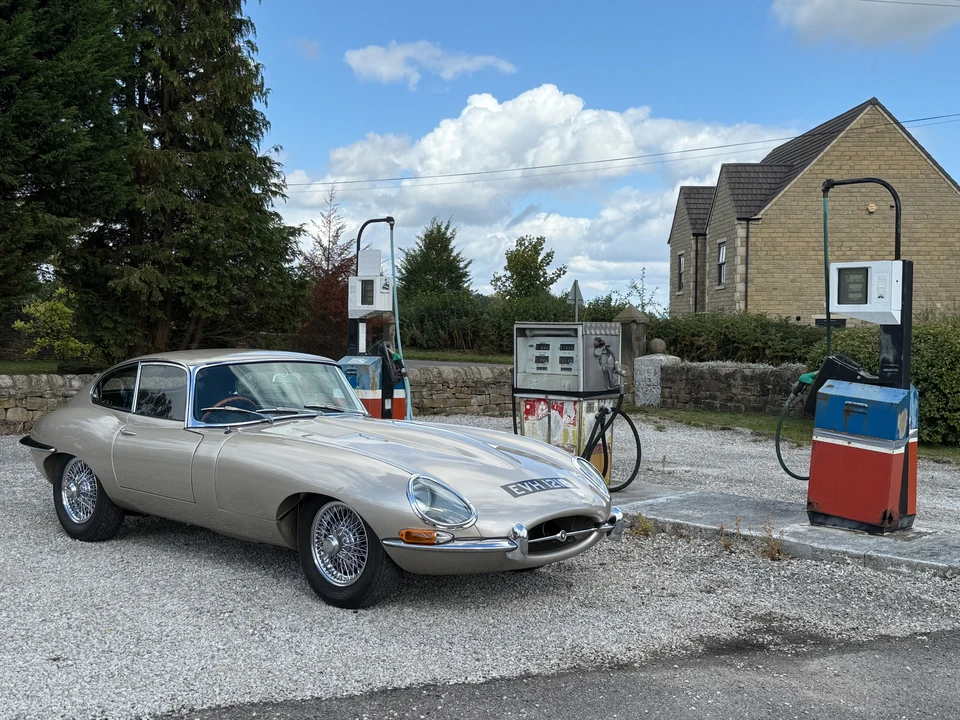 1964 Jaguar E-Type Series 1 - Image 12 of 16
