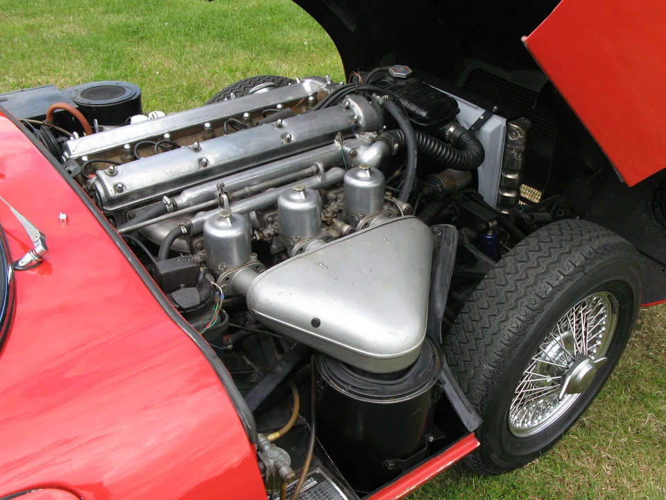 1964 Jaguar E-Type Series 1 - Image 2 of 4