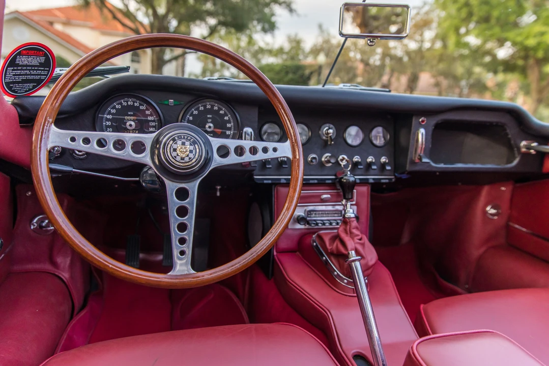 1964 Jaguar E-Type Series 1 - Image 18 of 31