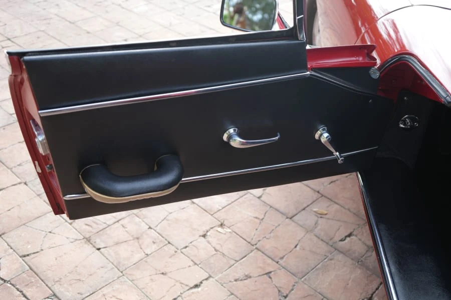 1964 Jaguar E-Type Series 1 - Image 17 of 31
