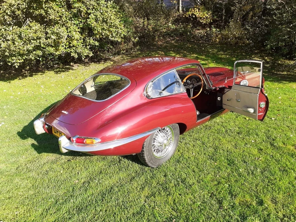 1964 Jaguar E-Type Series 1 - Image 18 of 30