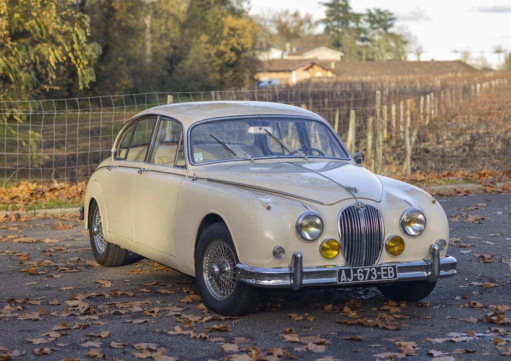 1964 Jaguar Mark II - Image 9 of 30