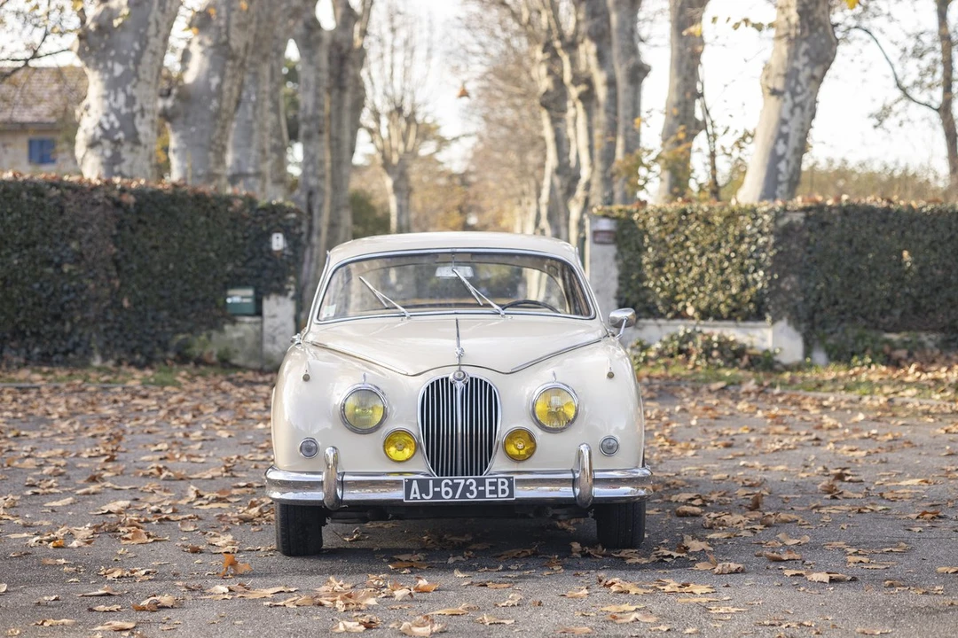 1964 Jaguar Mark II - Image 2 of 30