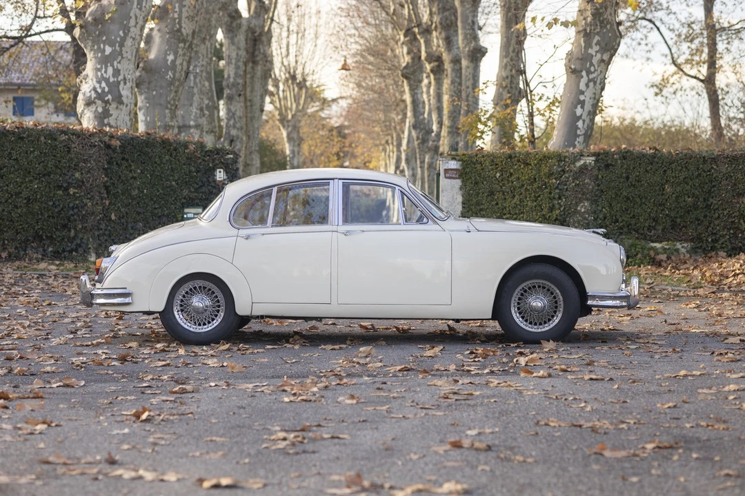 1964 Jaguar Mark II - Image 4 of 30