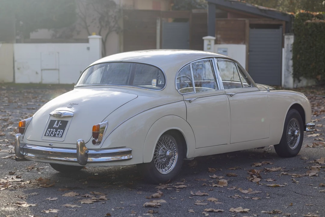 1964 Jaguar Mark II - Image 11 of 30