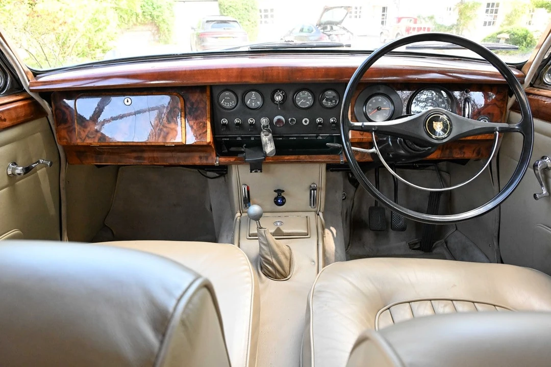 1964 Jaguar Mark II - Image 22 of 30