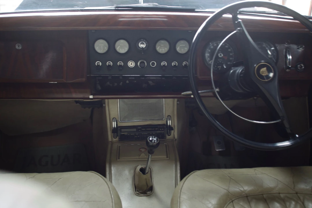 1964 Jaguar Mark II - Image 9 of 22